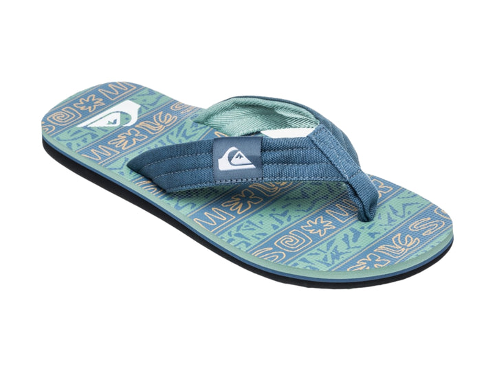 Sandalias Quiksilver Molokai Layback II en color verde granito con suela negra y celeste.