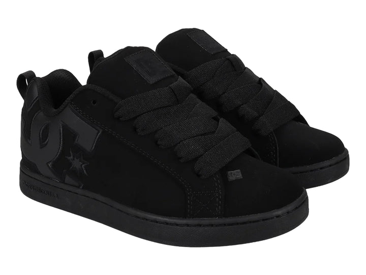 Tenis DC Shoes Court Graffik en color negro total, vista lateral.