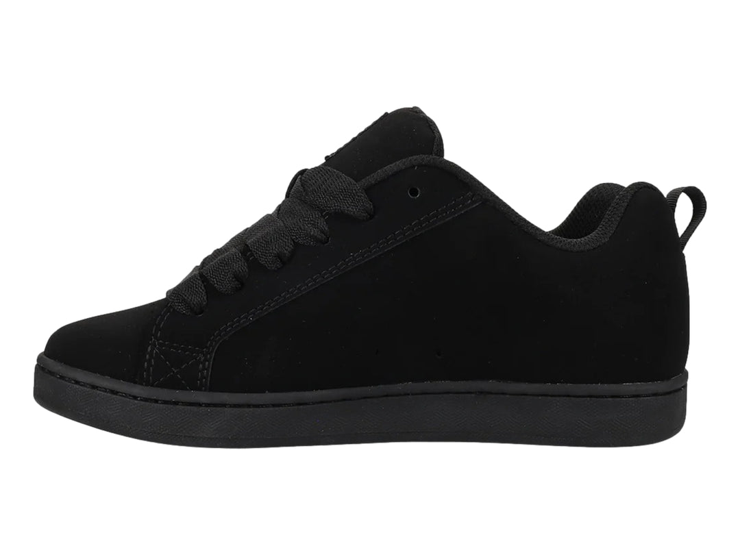 Tenis DC Shoes Court Graffik en color negro total, vista lateral.