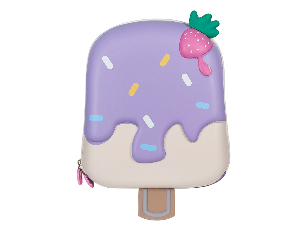 Mochila escolar con forma de paleta de helado en color lila y blanco, decorada con una pequeña fresa rosa.