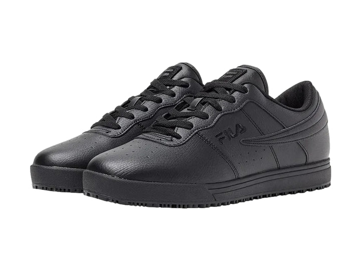 Tenis FILA Vulcanizados Low en color negro total para niño.