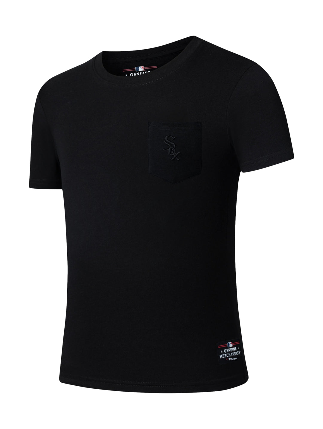 Camiseta deportiva de manga corta color negro con un pequeño bolsillo frontal.