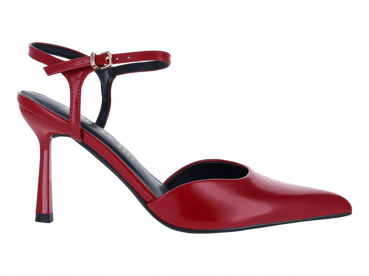 Zapato de tacón alto en color rojo charol brillante con correa ajustable al tobillo para mujer.