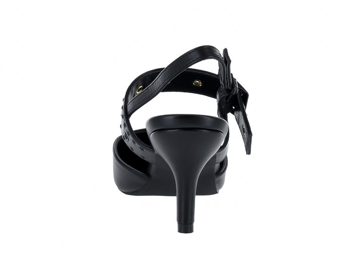 Zapato de tacón negro para Mujer con punta aguda, correa posterior y hebilla decorada con estoperoles.