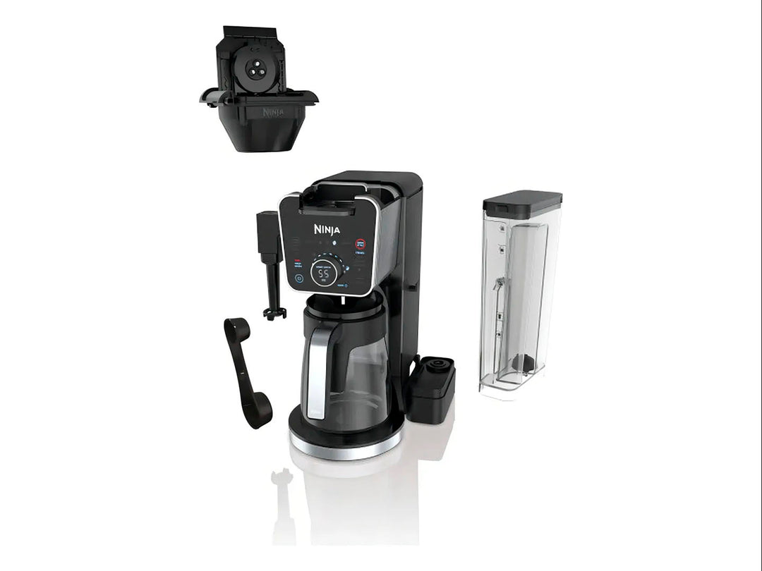 Cafetera Ninja Dual de goteo y cápsula en color negro con jarra de vidrio y accesorios.