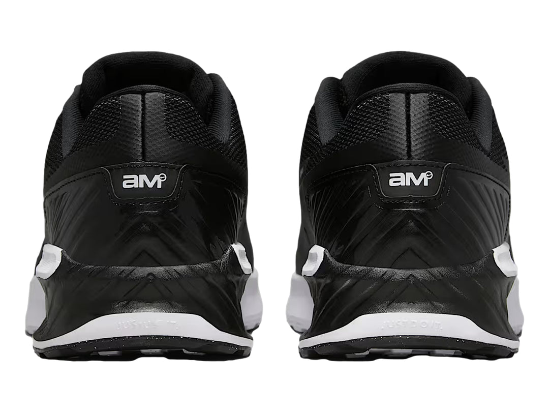 Tenis deportivos Nike Air Max en color negro con suela blanca y logotipo lateral blanco.