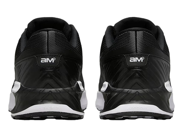 Tenis deportivos Nike Air Max en color negro con suela blanca y logotipo lateral blanco.