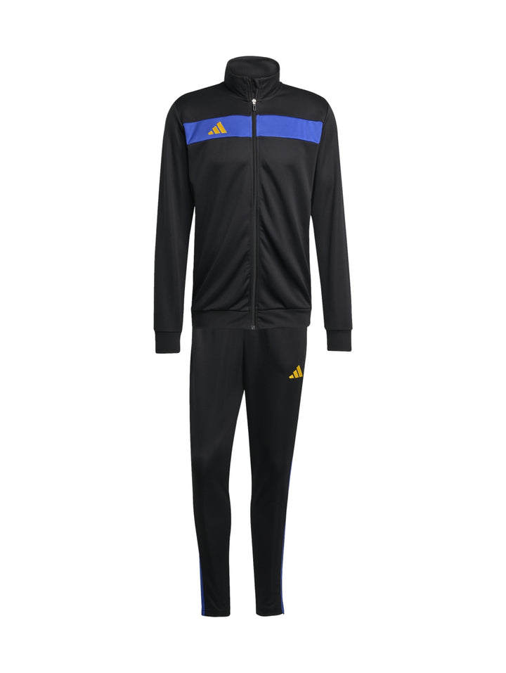 Conjunto deportivo Adidas color negro con franja azul en el pecho y pantalones a juego.