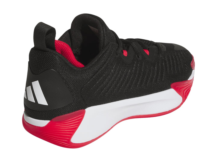 Tenis de baloncesto Adidas color negro con suela blanca y detalles en rojo.