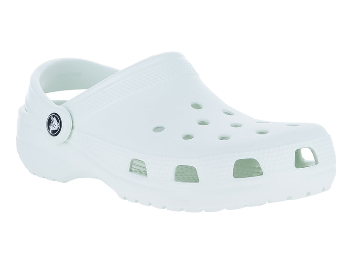 Zuecos Crocs Classic Clog en color menta con correa ajustable trasera.