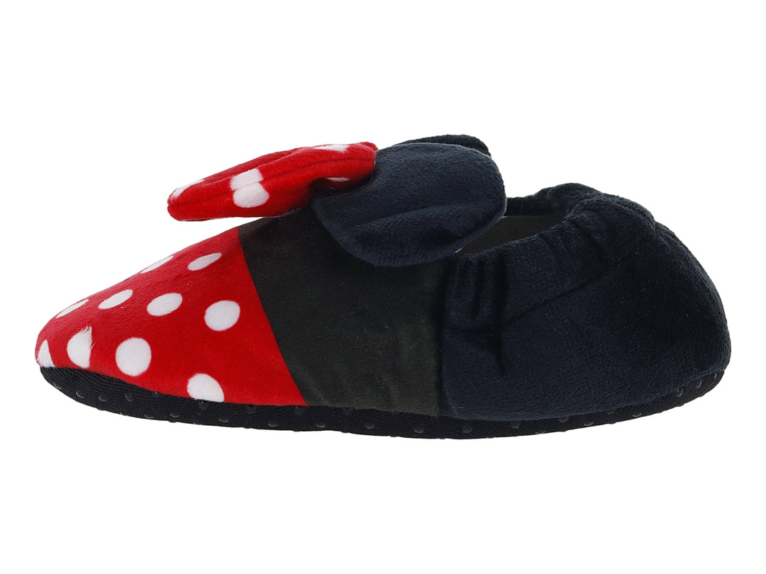 Pantuflas negras y rojas con lunares blancos y orejas decorativas en la parte superior.