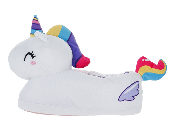 Pantufla blanca para niña con diseño de unicornio, cuerno y cola multicolor.