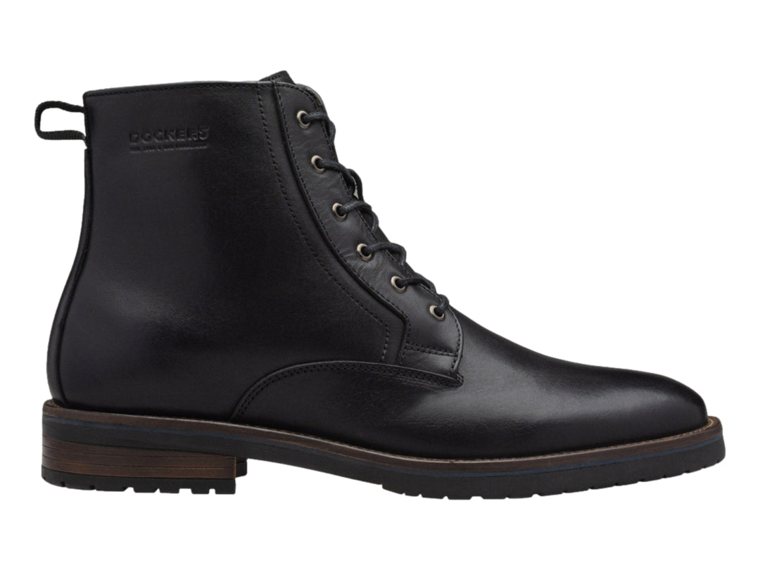 Bota casual de cuero negro con agujetas y suela marrón oscuro.