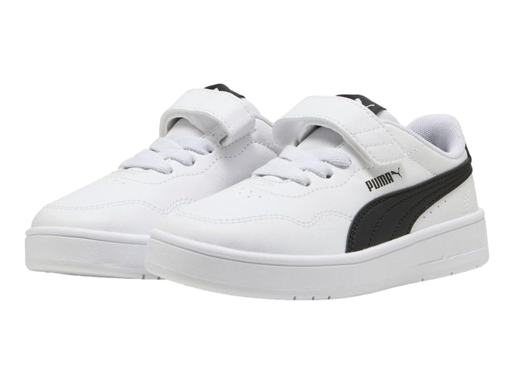 Tenis PUMA blancos para Niño con franja negra lateral y cierre de velcro.