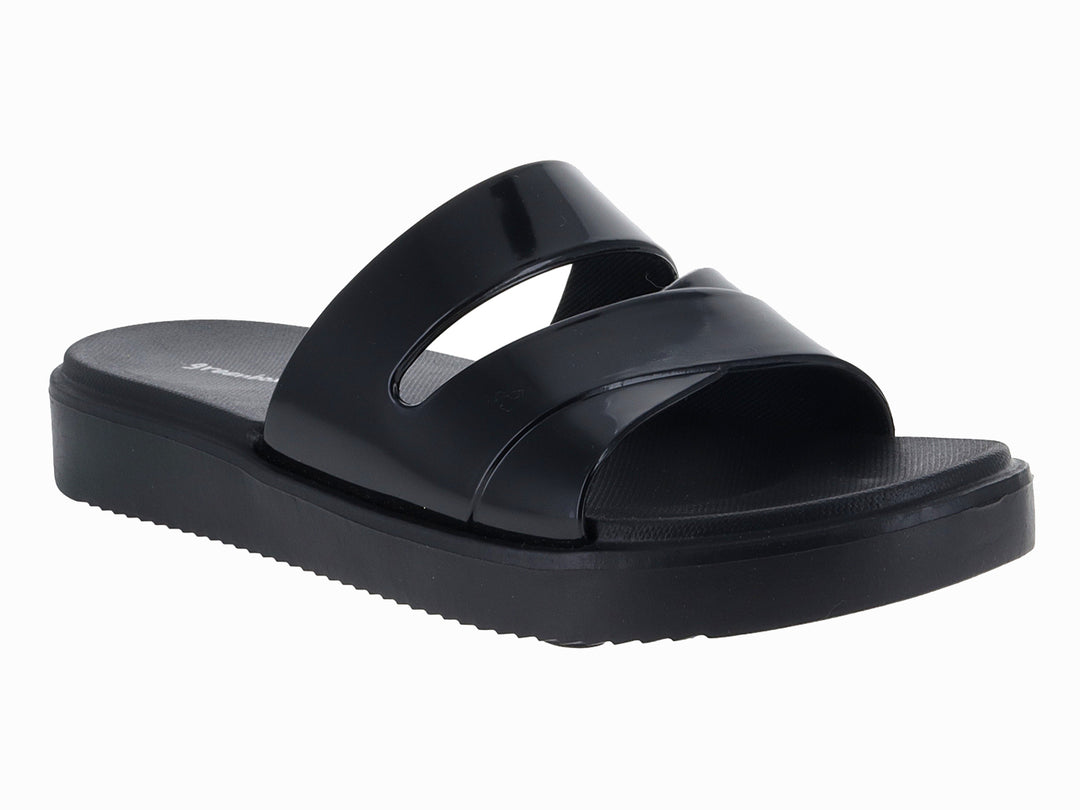 Sandalia ELEGA color negro con acabado brillante y suela de plataforma gruesa.