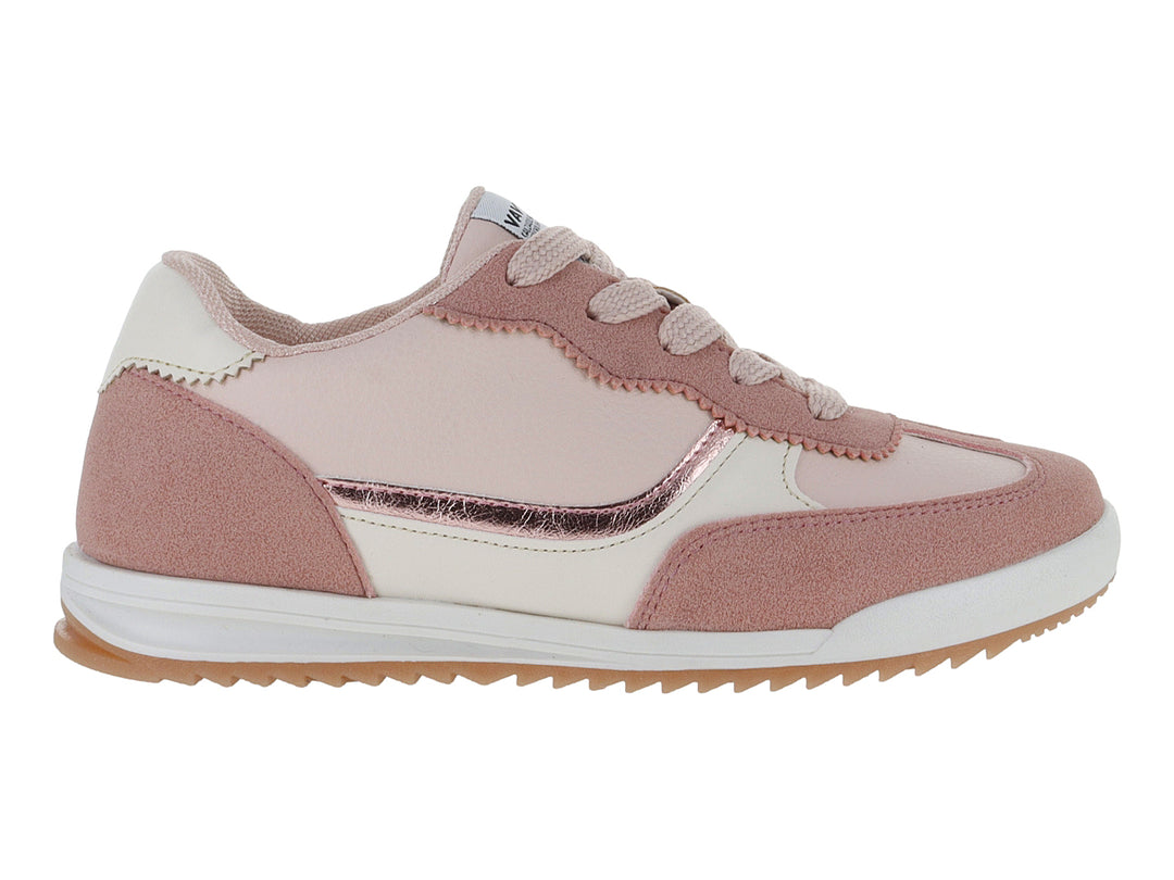 Tenis deportivos color rosa y blanco con detalles metalizados y suela blanca.