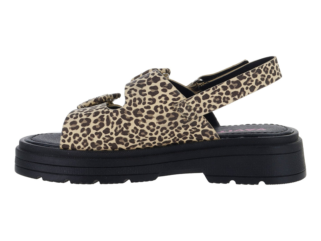 Sandalia de plataforma VAVITO con estampado de leopardo en color camel y suela negra dentada.