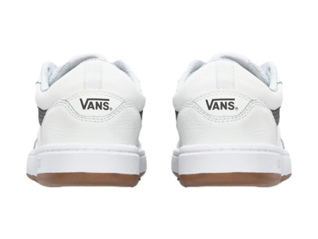 Tenis Vans Cruze 3.0 color blanco con franja lateral negra y suela de goma marrón.
