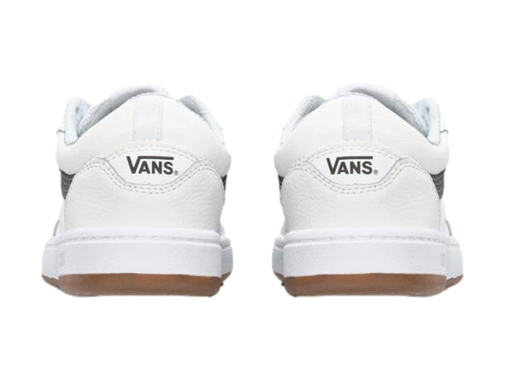 Tenis Vans Cruze 3.0 color blanco con franja lateral negra y suela de goma marrón.
