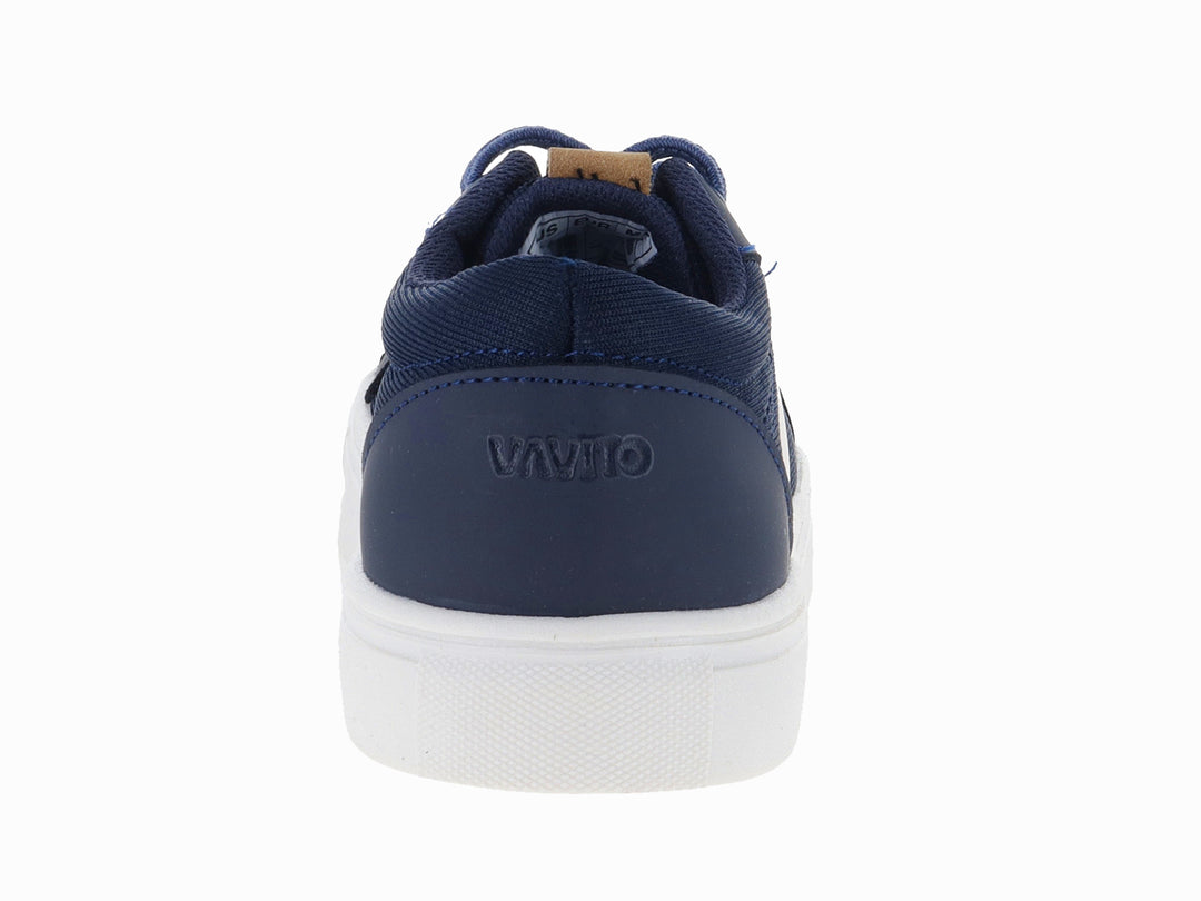 Tenis infantiles color azul marino con franja blanca y suela blanca.