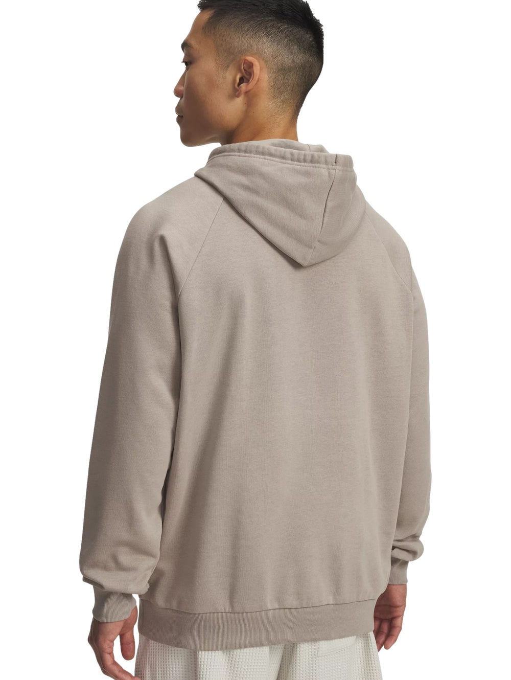 Sudadera con capucha Under Armour en color marrón con logotipo frontal.