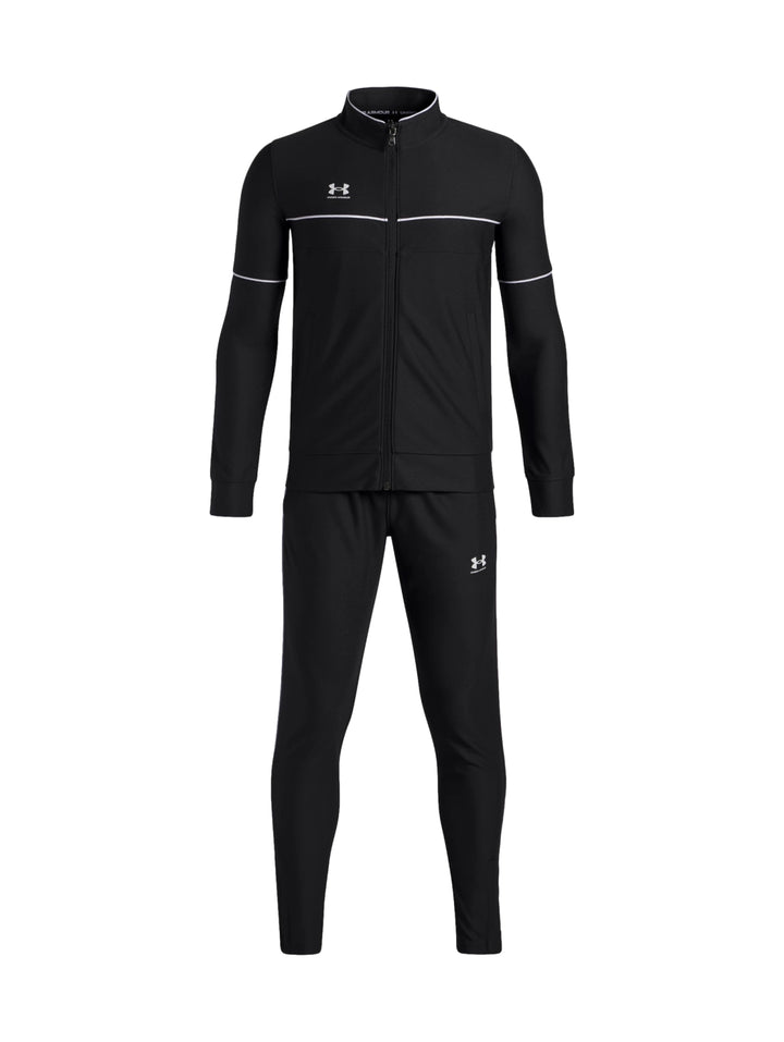 Conjunto deportivo Under Armour de dos piezas en color negro con detalles blancos, incluye chaqueta y pantalón.