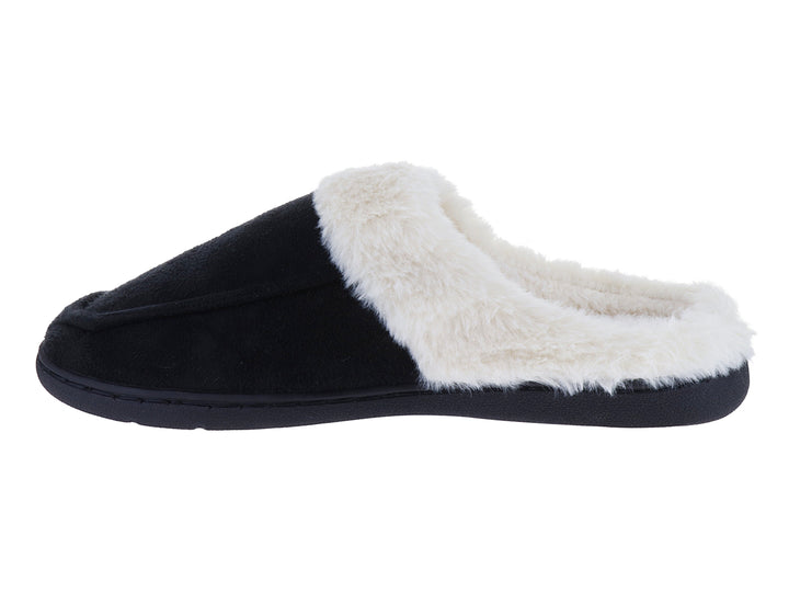 Pantufla negra con forro interior de peluche blanco