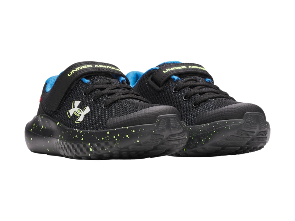 Tenis deportivos Under Armour color negro con detalles en azul y verde lima.