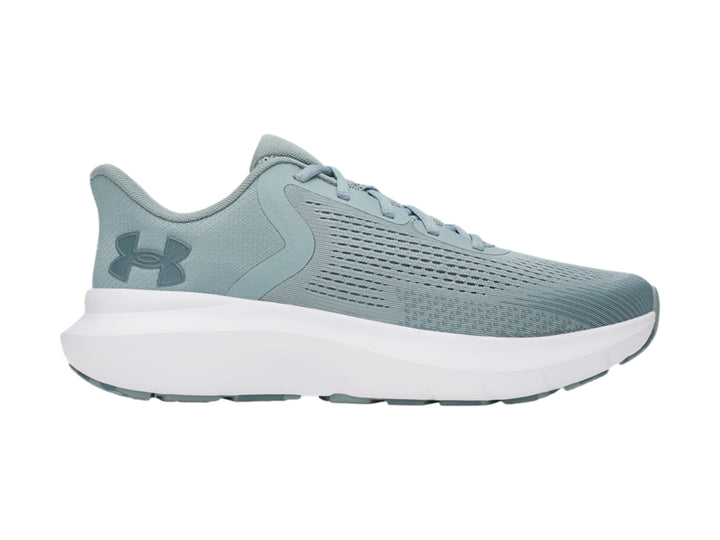 Tenis deportivos Under Armour Charged Rogue 5 en color verde con suela blanca.