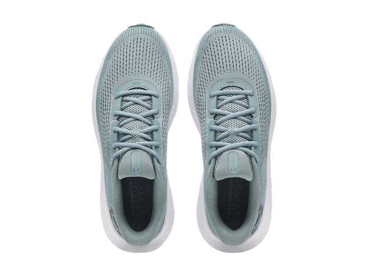 Tenis deportivos Under Armour Charged Rogue 5 en color verde con suela blanca.