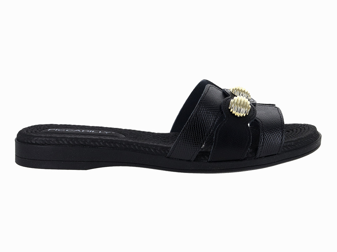 Sandalia slide color negro con un detalle decorativo dorado en la correa.