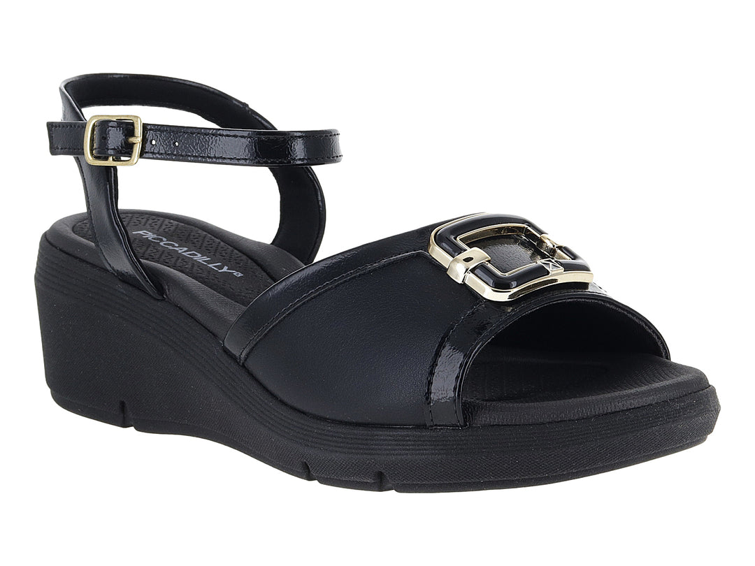 Sandalia de plataforma color negro con acabado brillante, hebilla dorada y correa al tobillo para Mujer.