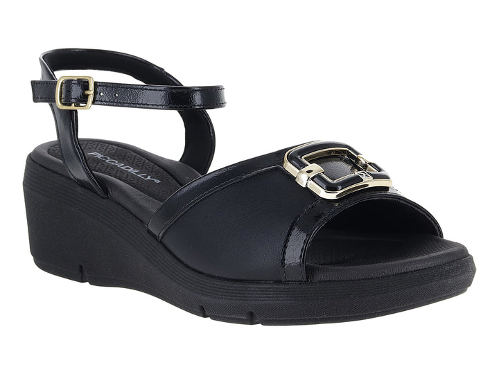 Sandalia de plataforma color negro con acabado brillante, hebilla dorada y correa al tobillo para Mujer.