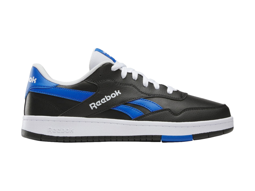 Tenis Reebok BB 1000 color negro con detalles en azul y suela blanca para hombre.