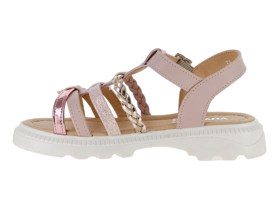 Sandalia infantil rosa con suela blanca, tiras brillantes y detalle trenzado.