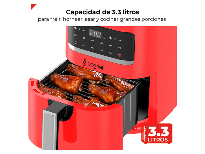 Freidora de aire Bogner color rojo con panel de control digital y mango plateado.