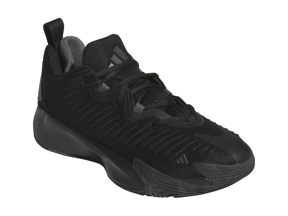 Tenis de baloncesto Adidas Initiation en color negro con tejido transpirable y suela deportiva.