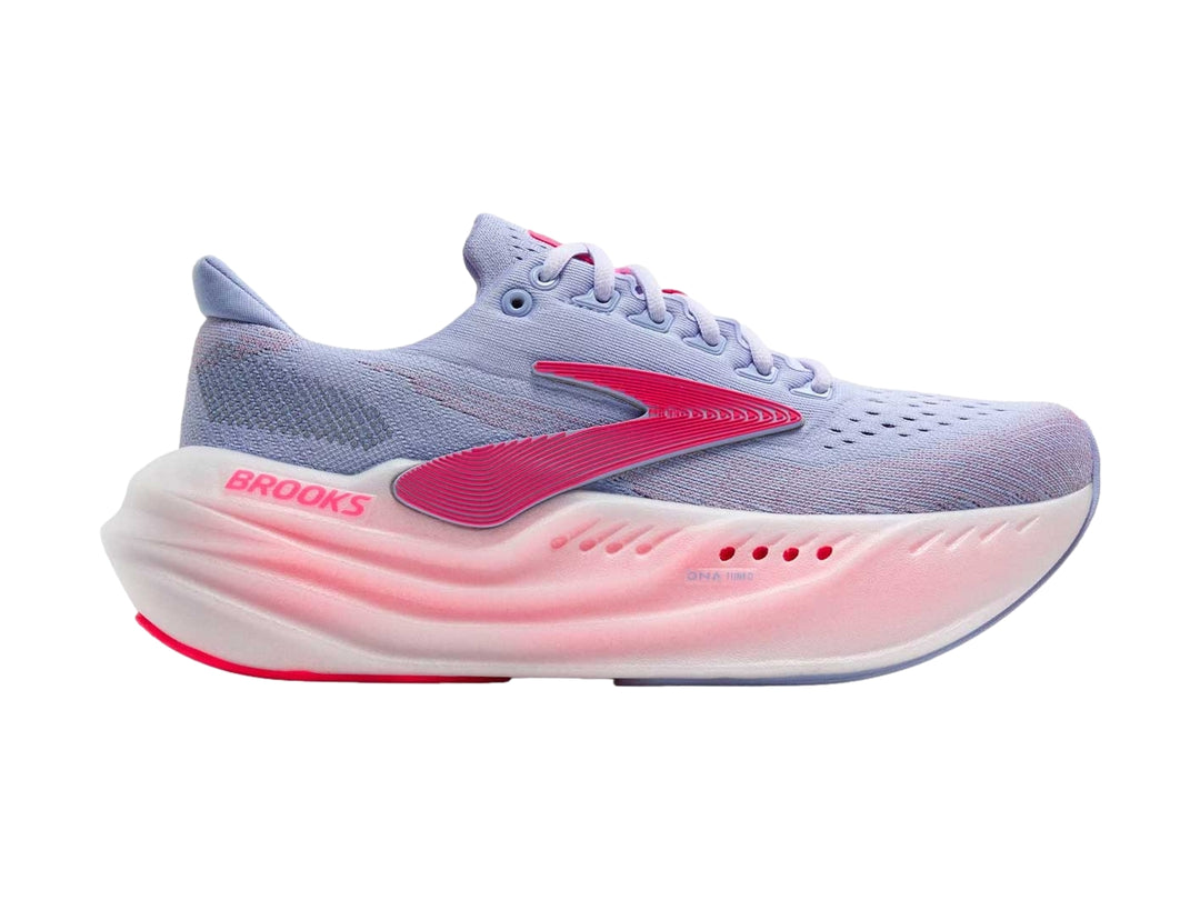 Tenis deportivos Brooks Glycerin Max en colores azul heron, rosa diva y blanco con suela amortiguada.