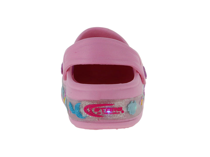 Sandalia tipo zueco color rosa con adornos de estrellas de mar, conchas y detalles brillantes.