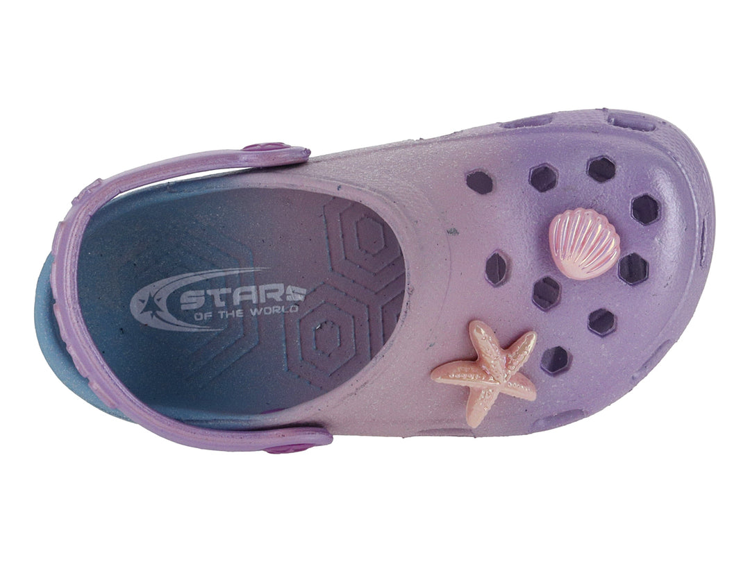 Sandalia tipo zueco con degradado de azul a morado y adorno de estrella de mar rosa.