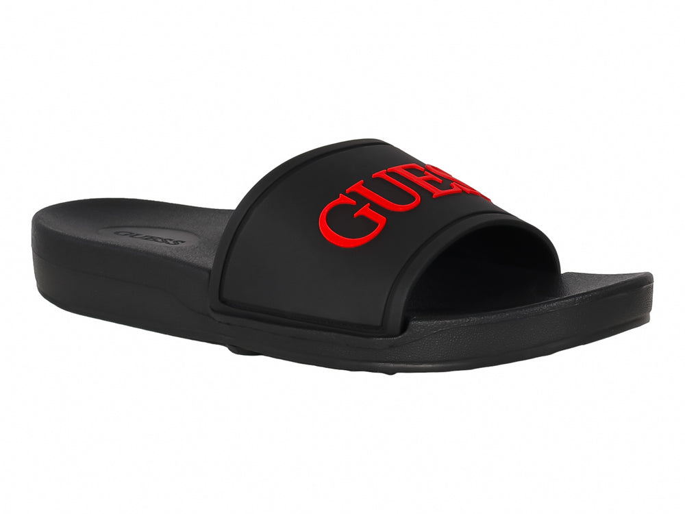 Sandalia deslizante Guess de color negro con logotipo en relieve de color rojo sobre la banda superior.