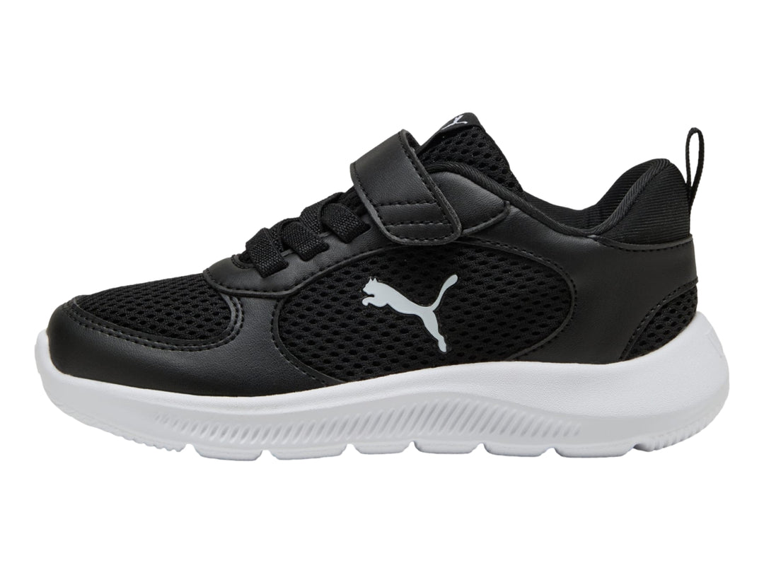Tenis PUMA Fun Racer 2 AC+ PS en color negro con suela blanca, diseño deportivo para niño o niña.