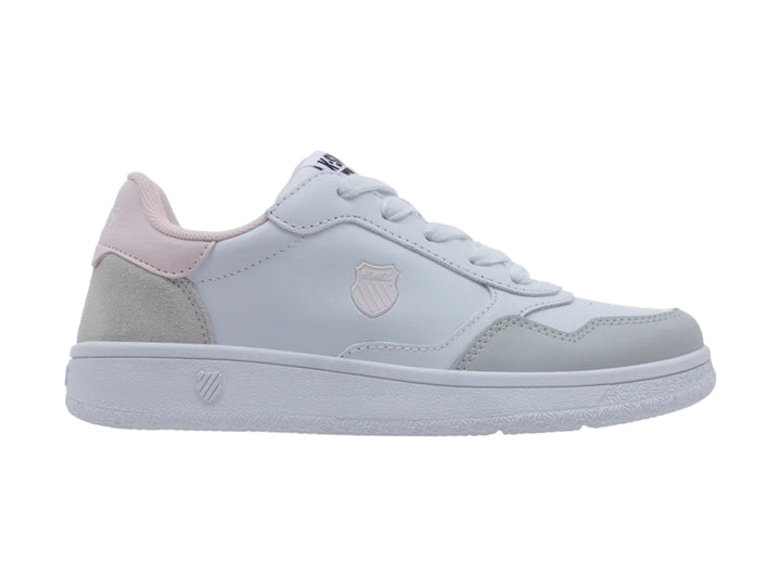 Tenis K-Swiss blancos con detalles en rosa y gris, diseño deportivo para niña.