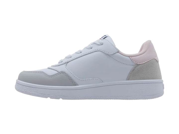 Tenis K-Swiss blancos con detalles en rosa y gris, diseño deportivo para niña.