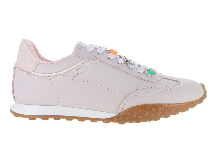 Tenis deportivos color rosa con suela marrón y detalles coloridos en las agujetas.
