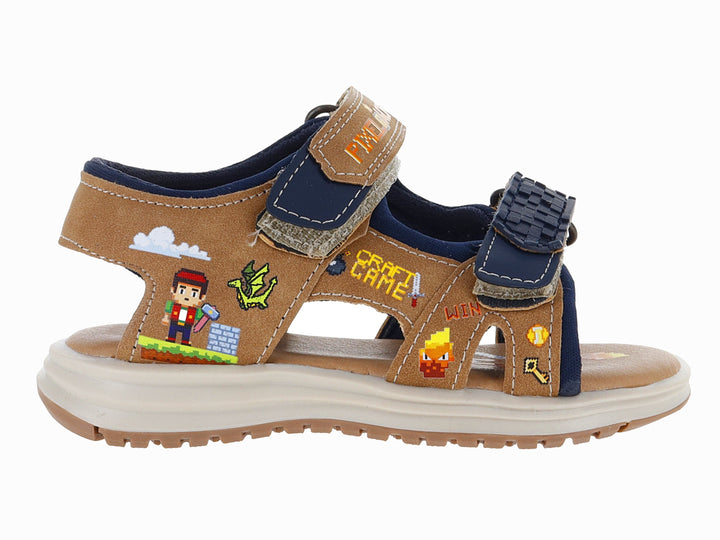 Sandalia infantil color camel y azul marino con detalles de pixel art y cierres de velcro.