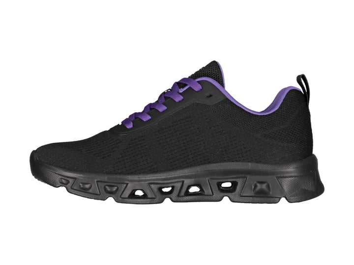 Tenis deportivos Charly color negro con agujetas y detalles en morado.