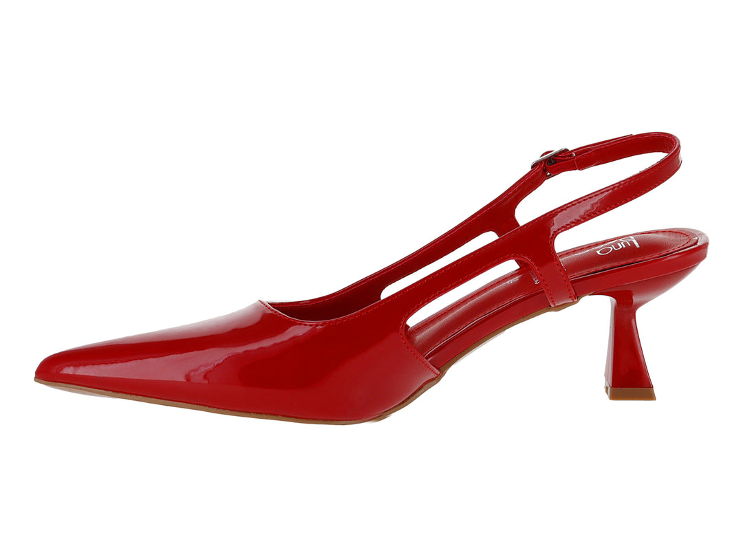 Zapato de tacón rojo brillante de charol con punta afilada y correa ajustable.