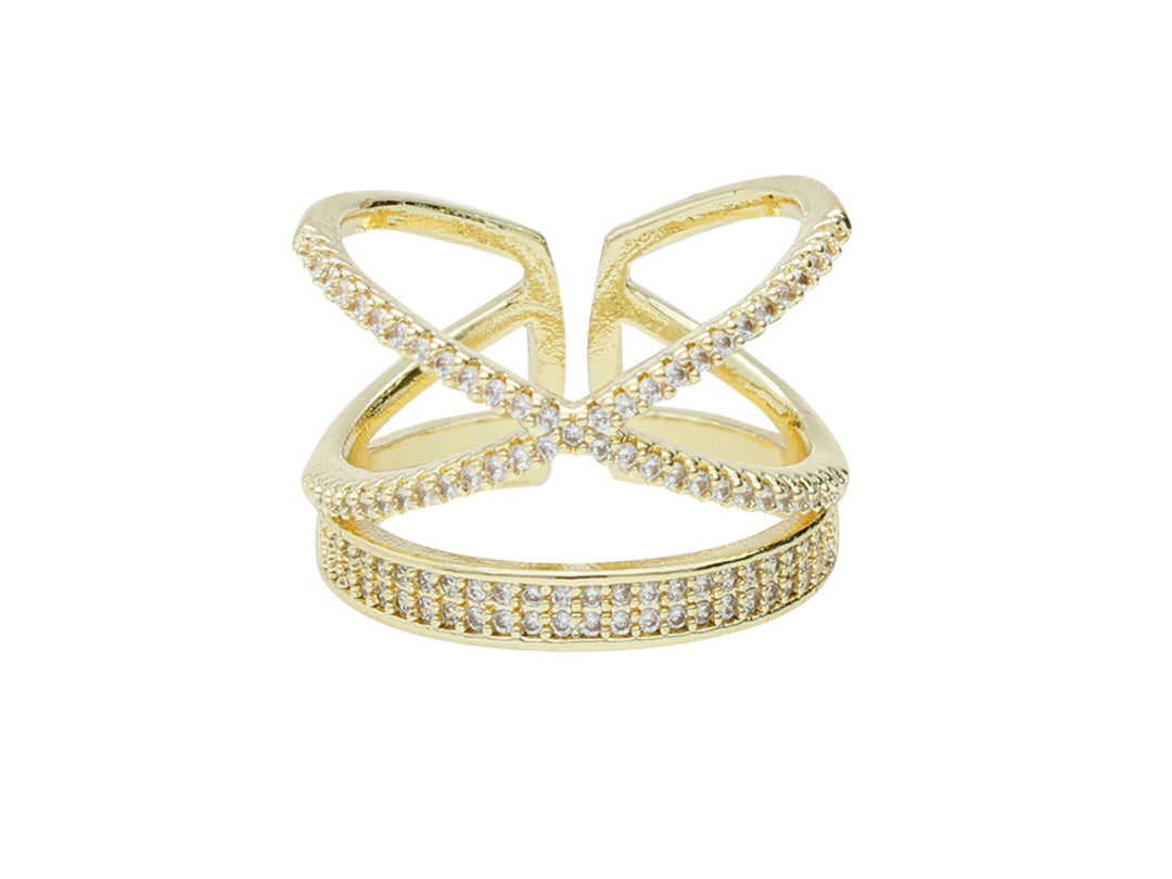 Anillo dorado de la marca ROZE con diseño entrelazado y detalles de circonias brillantes.