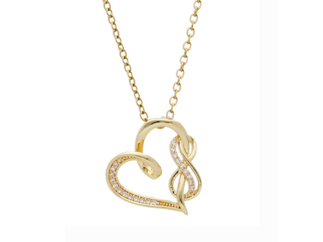 Collar dorado de la marca ROZE con dije en forma de corazón adornado con brillantes.